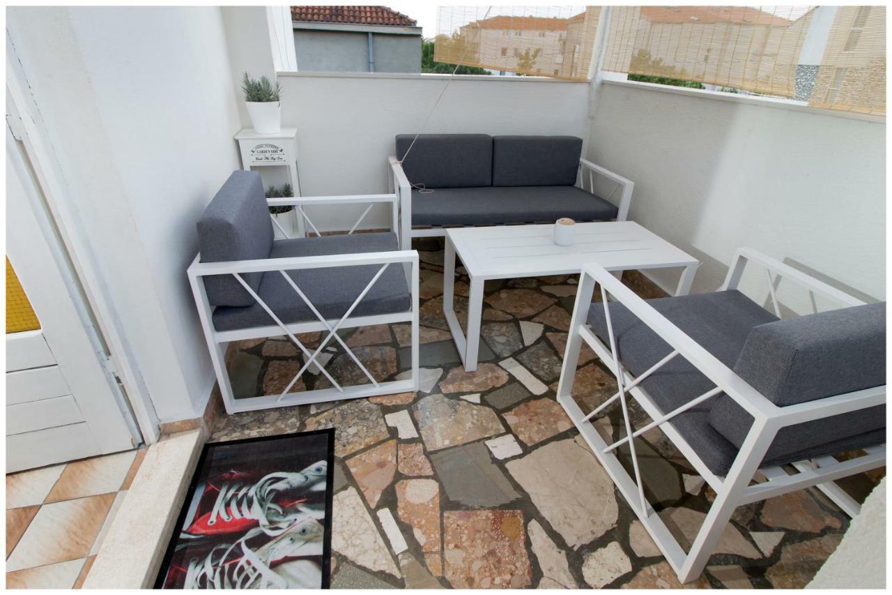 Large Apartment Between Split And Trogir Kaštela Extérieur photo