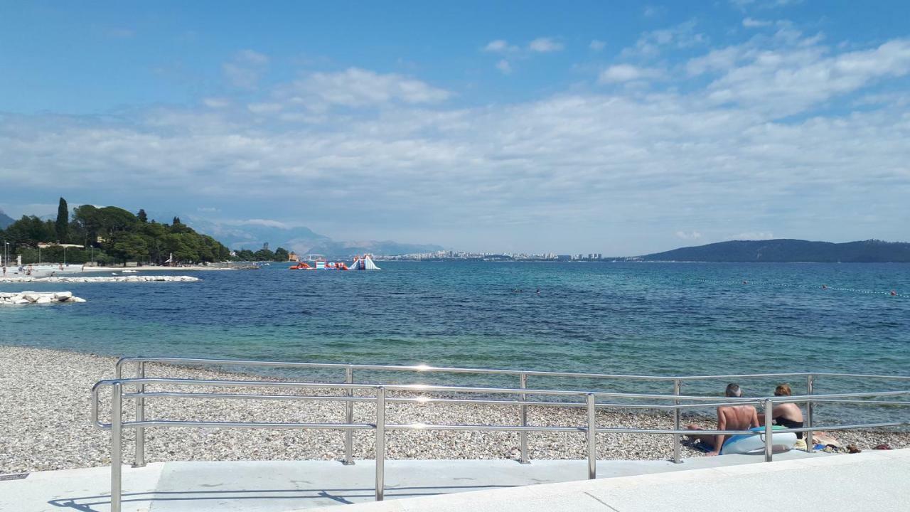 Large Apartment Between Split And Trogir Kaštela Extérieur photo
